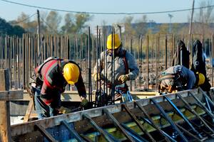 Construcción del Club Tiro Federal en el nuevo terreno junto al Rio de la Plata