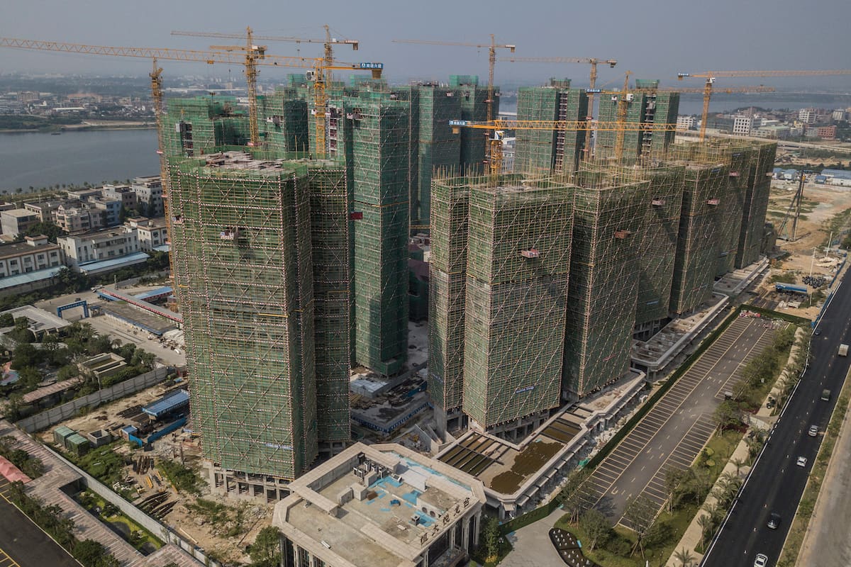 Construcción sin terminar en China por la desarrolladora Evergrande en Dongguan, provincia de Guangdong