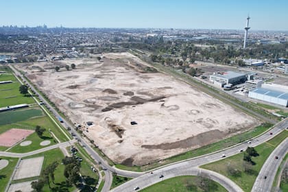 Construyen una cancha de footgolf en el sur porteño