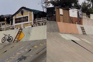 Construyeron una casa al costado de la autopista en Los Ángeles