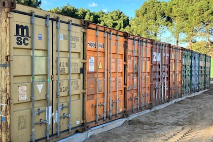 Containers a modo de bauleras de alquiler temporario: el creador del self storage en Buenos Aires se instala en Pinamar con un nuevo emprendimiento, Pina Store