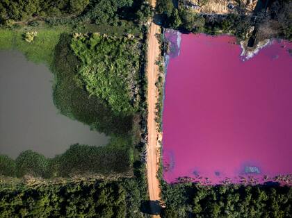 Contaminación ambiental en la laguna Cerro, en Paraguay, foto de Jorge Sáenz