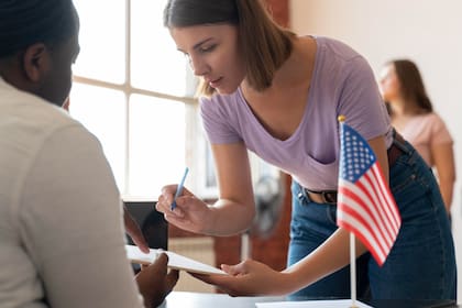 Contar con un Documento de Autorización de Empleo es una forma de demostrar que se tiene permitido trabajar en Estados Unidos