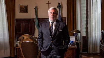 Conte Grand es un funcionario vinculado a Vidal, que ahora está bajo la mira de la oposición
