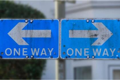 Contemplar ideas contrarias puede ayudar a la innovación