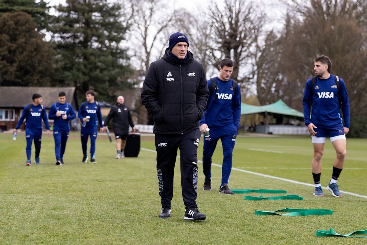 Contepomi hizo debutar a 10 Pumas y le dio más rodaje a otros cinco: un equipo completo