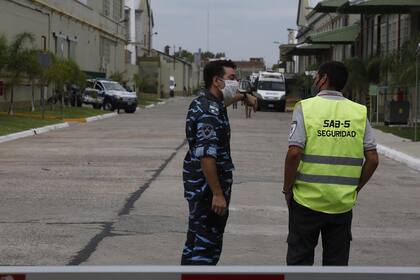 Continua el bloqueo de camioneros en el centro logístico Parque Ader