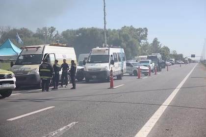 Continúa el operativo en Ezeiza este sábado tras la explosión