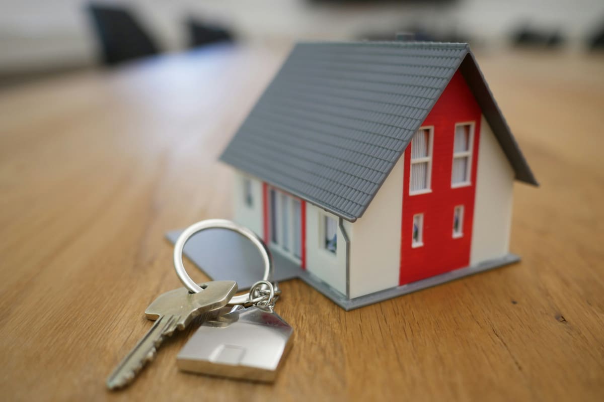 Continúan las bajas de las líneas de créditos destinadas a primera vivienda