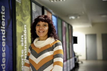 Contra la discriminación: Verónica Russo tiene VIH y hepatitis C. Trabaja en el Inadi, es madre de tres hijos, abuela y activista