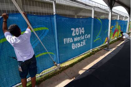 Contrarreloj trabaja la organización para dejar el estadio Mineirao listo
