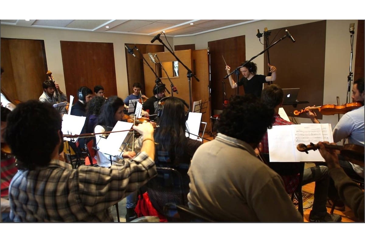 Contreras-Esquivel durante una sesión de grabación para Ubisoft