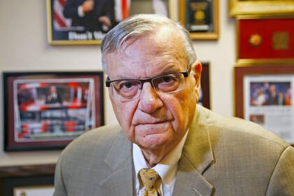 Contribuyentes de Phoenix aún pagan por las redadas migratorias del jefe policial Joe Arpaio