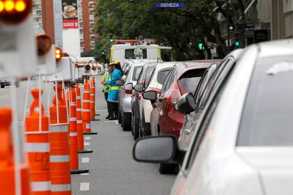 Control de alcoholemia en Av. del libertador y Pico con el secuestro de 22 autos