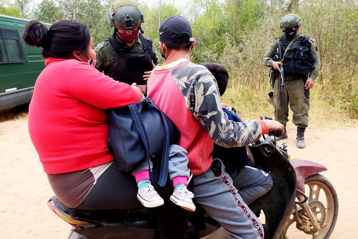 Control de Gendarmería en Salvador Mazza