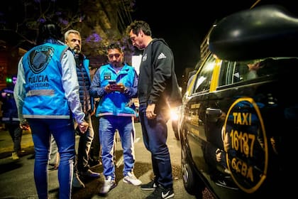 Control policial durante el recital de Coldplay