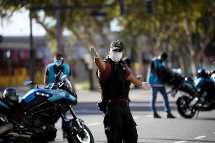 Control policial en las calles de Buenos Aires