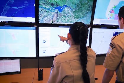 Controles de pesca en la zona económica exclusiva argentina por parte de la Prefectura Naval