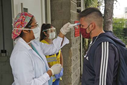 Controles en el hospital Penna