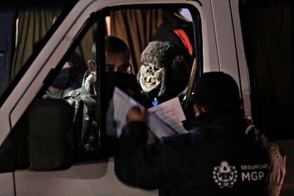 Controles en los accesos a Mar del Plata. El municipio advierte a los viajeros que "no van a entrar"