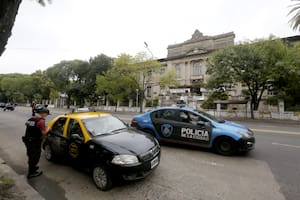 Controles frente al instituto Malbrán por la pandemia de coronavirus