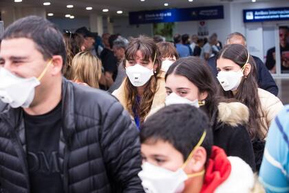 Controles por coronavirus en el aeropuerto de Ezeiza