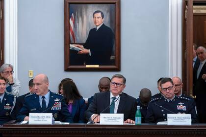 Controversia en EEUU por planes de Fuerza Espacial de reclutar talento de Guardia Nacional