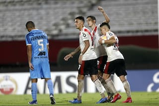 Demoledor: River arrolló por 8-0 a Binacional y encima falló dos penales