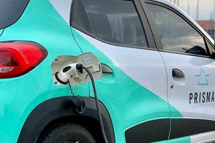Convertir un auto naftero a eléctrico demanda una semana de trabajo en taller