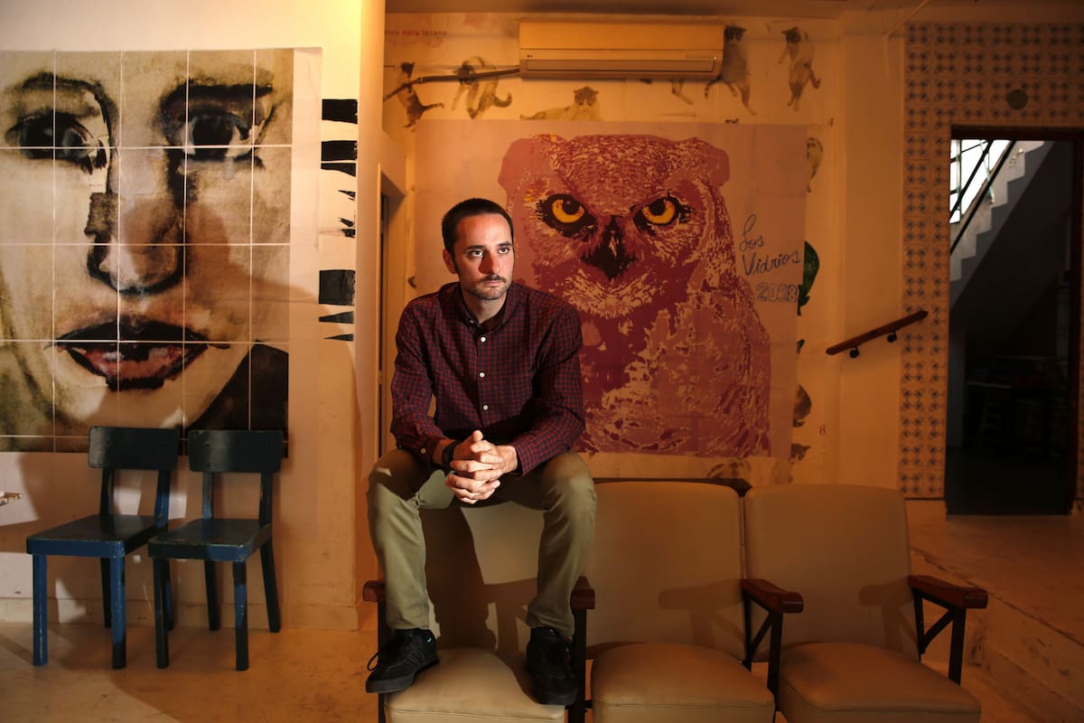 Convirtió su espacio Elefante en Los Vidrios y además, estrena un trabajo sobre Rainer Werner Fassbinder, en el ciclo Invocaciones