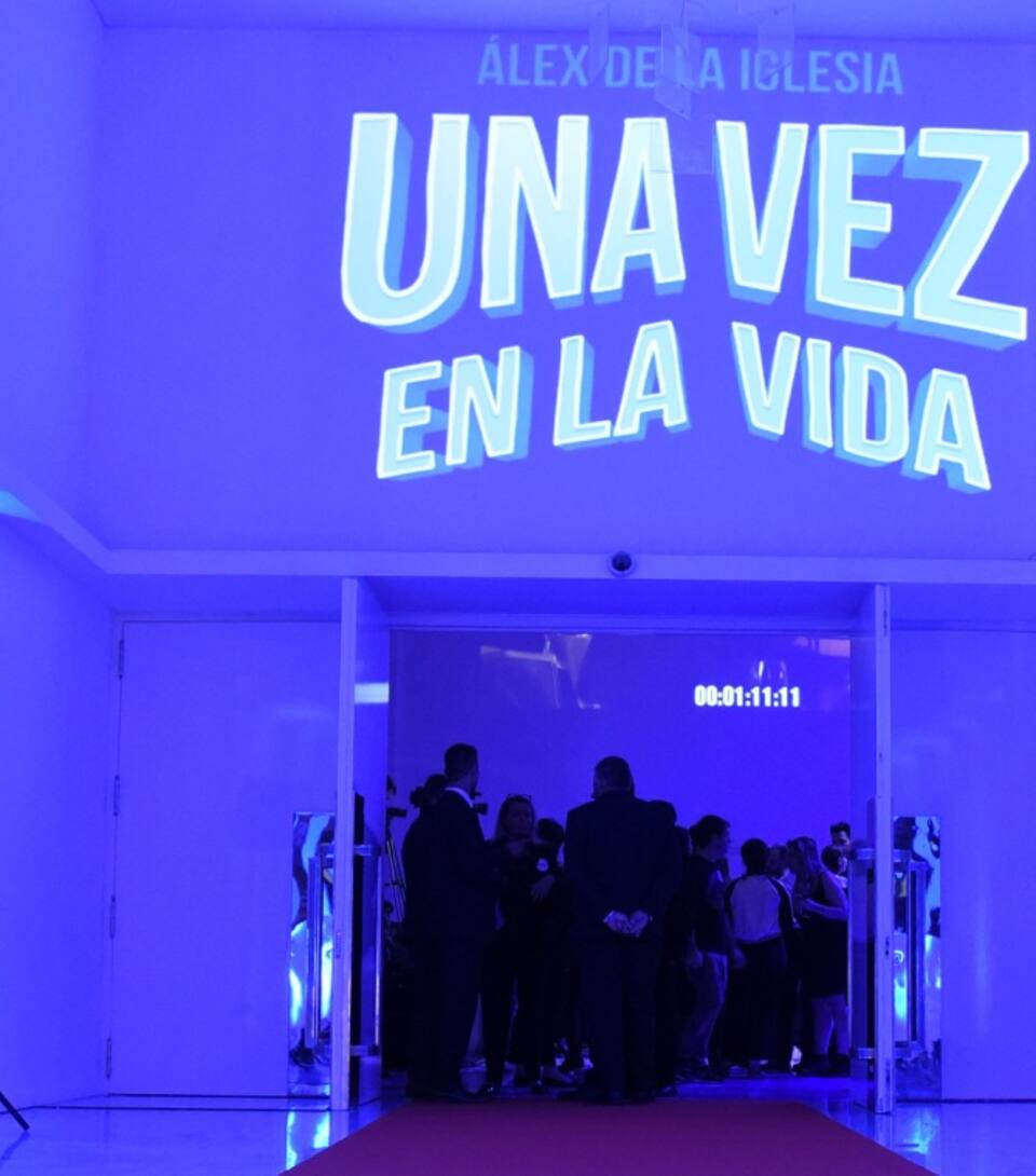 Convocado por American Express, Álex de la Iglesia presentó su nuevo corto el cual, frente a 300 espectadores, destruyó para siempre