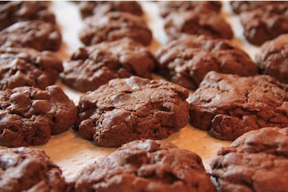 Cookies con masa de brownie
