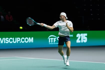 Copa Davis: Eero Vasa, 703° del ranking, jugó en un nivel superior del que indica su posición