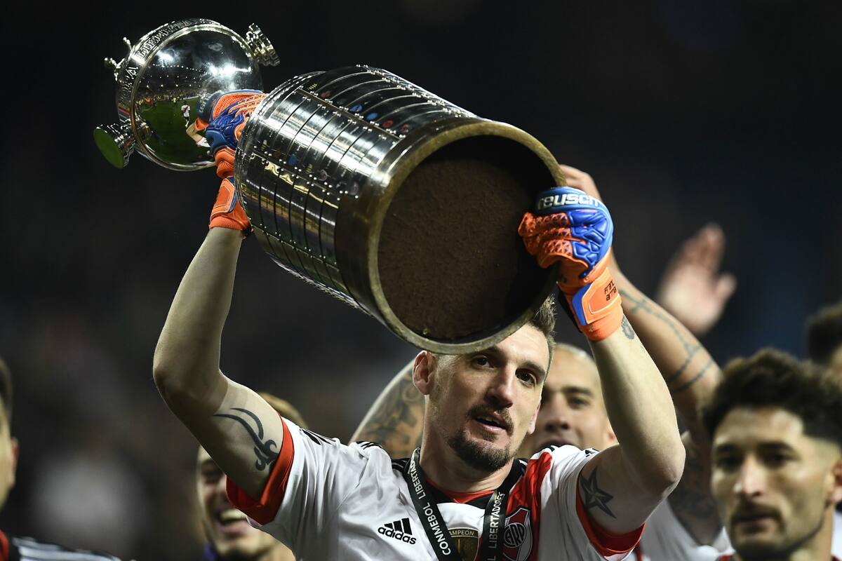 Copa en alto para Armani, decisivo en la conquista de River