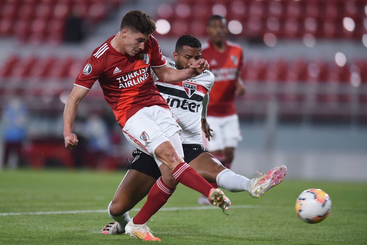 Copa Libertadores: River vs Sao Paulo. Primer gol de River