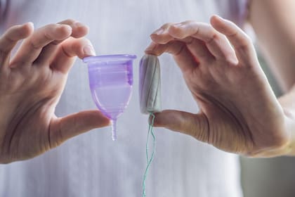 Copa menstrual; tampones; tampón; gestión de la menstruación