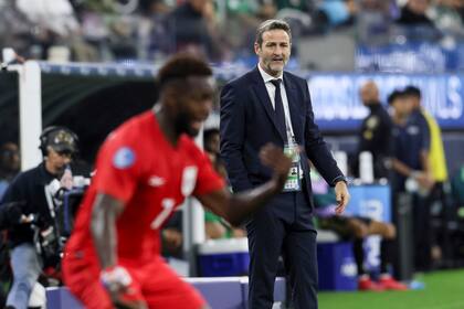 Copa Oro: Panamá golea 5-2 a Guadalupe al iniciar su empeño por un esquivo título