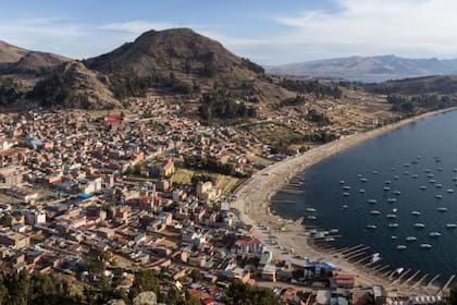 Copacabana, que dio nombre al barrio de Río, está en Bolivia.