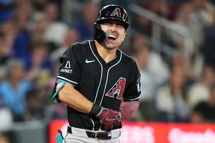 Corbin Carroll sufre fractura en la muñeca izquierda y está duda su regreso con los Diamondbacks
