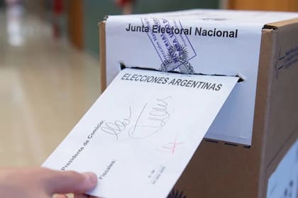Córdoba elegirá autoridades provinciales y municipales