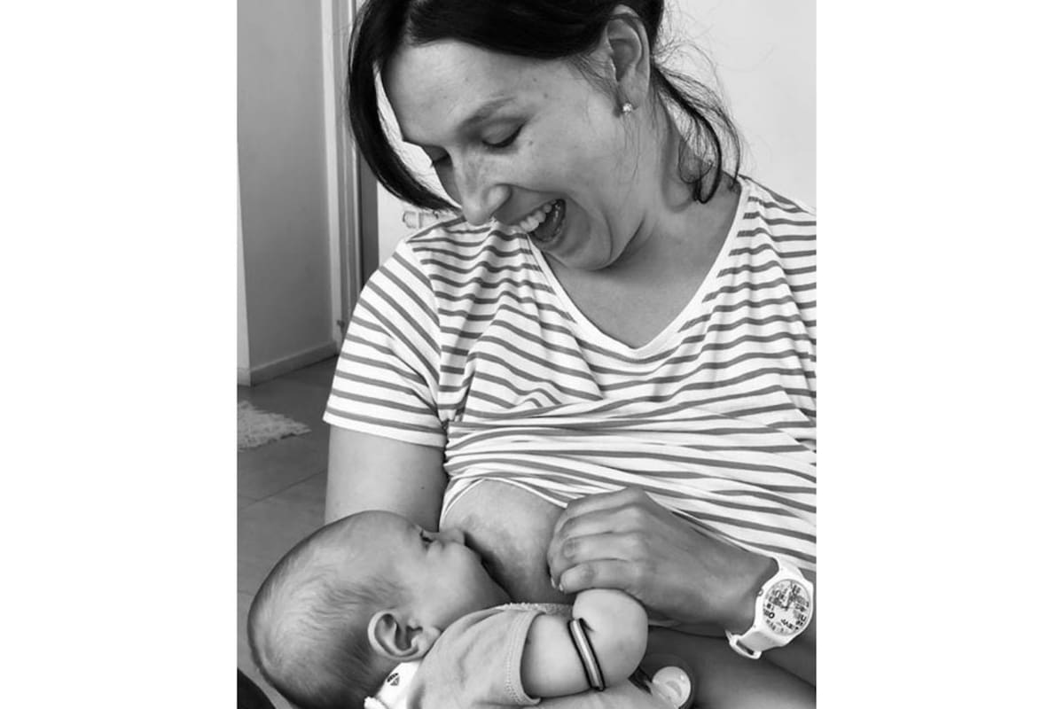Corina Bainotti (37) es mamá de Camilo (ocho meses). Además de amamantar a su hijo, dona leche al banco del hospital San Martín de La Plata. "Aprendí el significado del altruismo, no esperás nada a cambio", dice a LA NACION