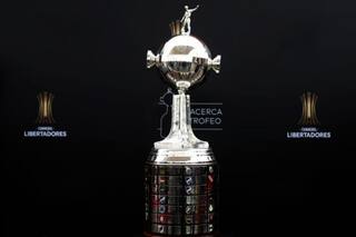 Corinthians recula, renegocia con Memphis Depay y llega a un acuerdo para renovar
