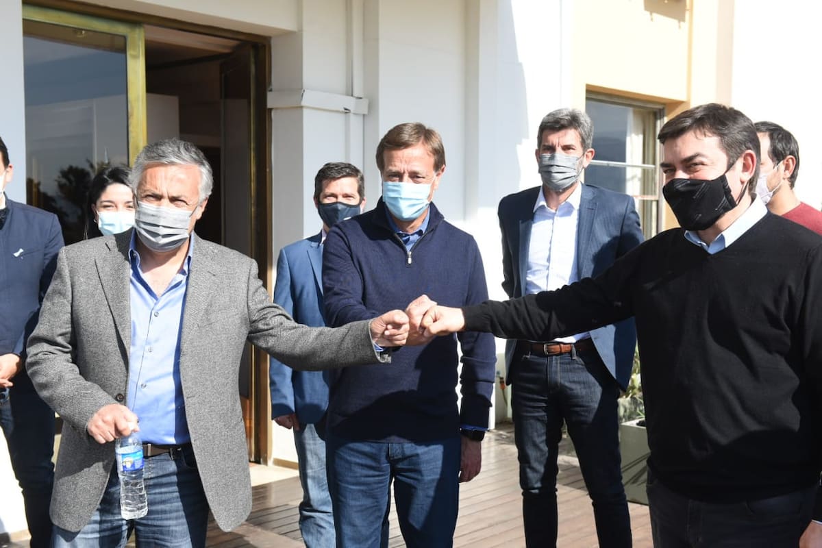Cornejo, Suárez y De Marchi sellaron un acuerdo para unificar listas en Mendoza