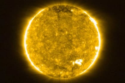Una nueva investigación permite develar un histórico misterio científico: por qué la capa externa del Sol tiene una composición distinta a la de las capas internas más frías