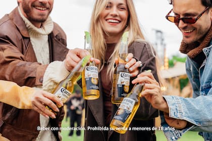 Corona continúa consolidando su plataforma global Sunsets Sessions
