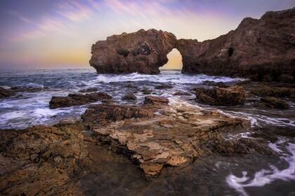 Corona del Mar es un excelente destino para quienes desean conocer Portugal pero no tienen la capacidad económica para ir