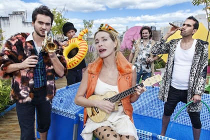 Coronados de Gloria, la banda de Gloria Carrá