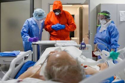 En estudios con animales se había demostrado que el Remdesivir es eficaz en el tratamiento de otros coronavirus mortales.