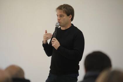 Coronavirus: Alex Campbell tiene coronavirus