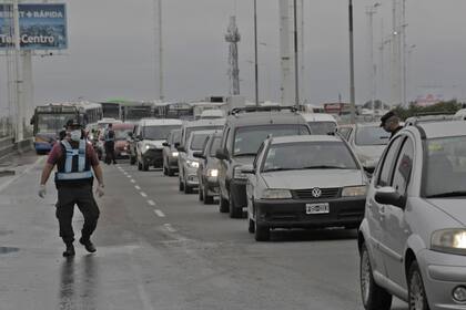 Coronavirus: Controles en puente La Noria mano a Capital